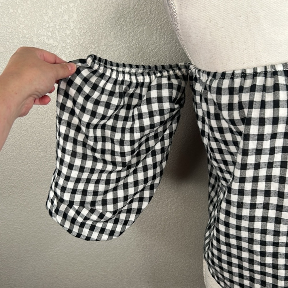 Parisian Black & White Boho Checkered Summer Spring Vacation Top Size Small - Picture 2 of 5